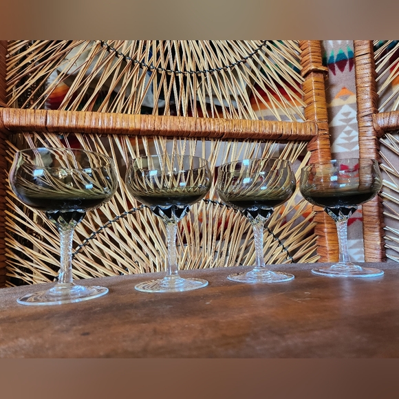 Set of 4 Vintage Coupe Glasses Smokey Grey Crystal Twisted Stem - Picture 5 of 8